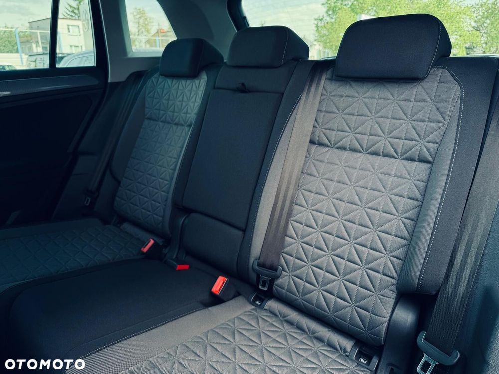 Volkswagen Tiguan - 15