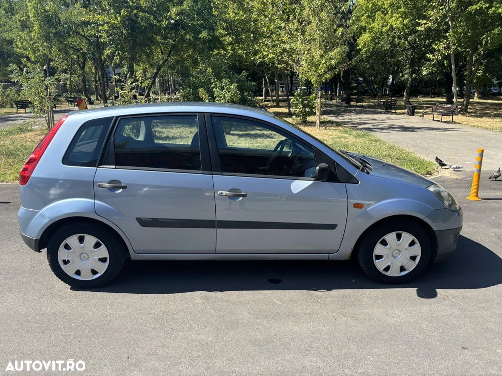 Ford Fiesta - 2