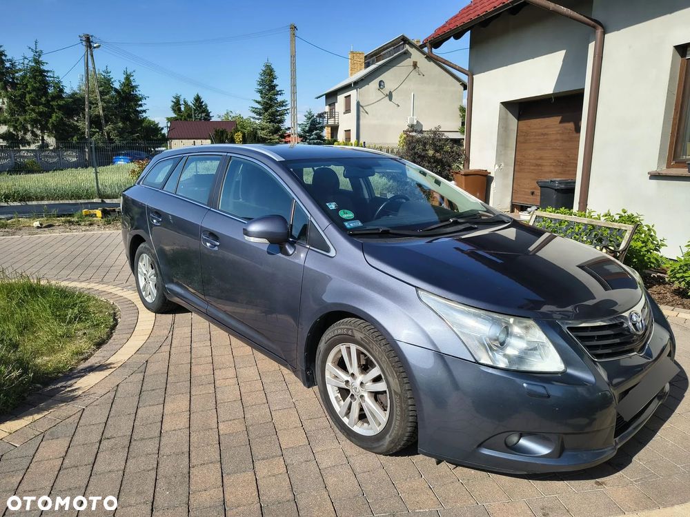Toyota Avensis 2.0 D-4D Sol plus+NAVI - 1
