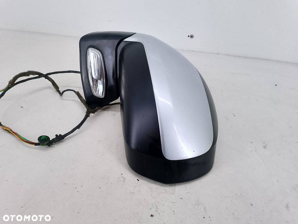 LUSTERKO LEWE CITROEN C4 GRAND PICASSO 1.6 HDI EZR SREBRNY 96819905XT - 2