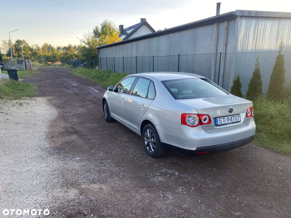 Volkswagen Jetta 1.4 TSI Trendline - 7