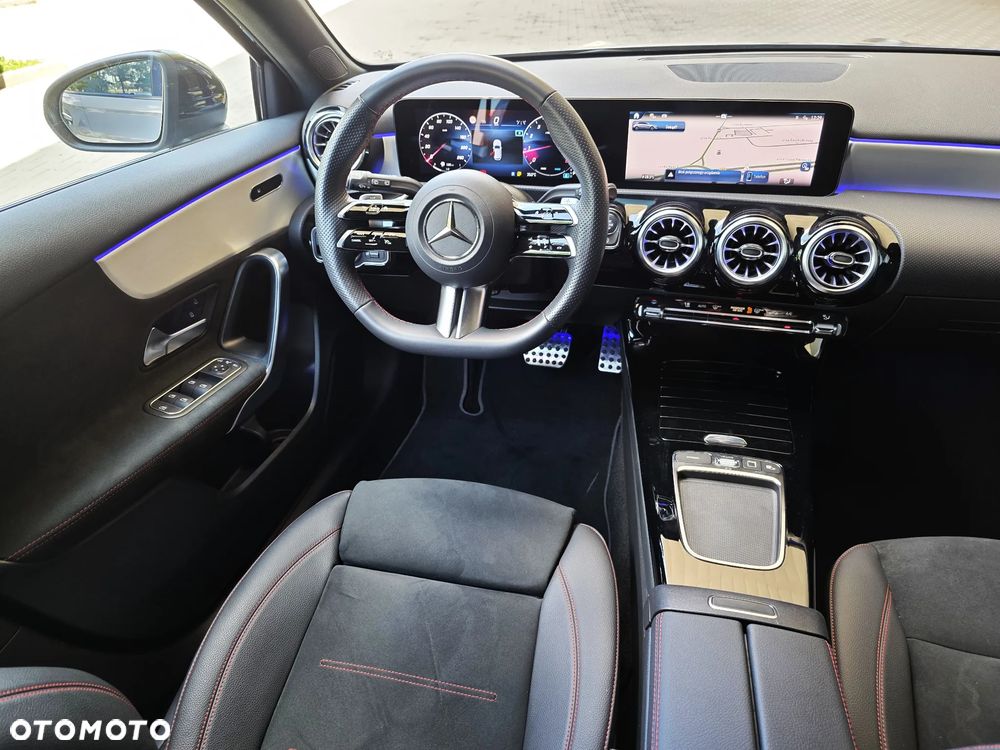Mercedes-Benz Klasa A 200 AMG Line 7G-DCT - 12