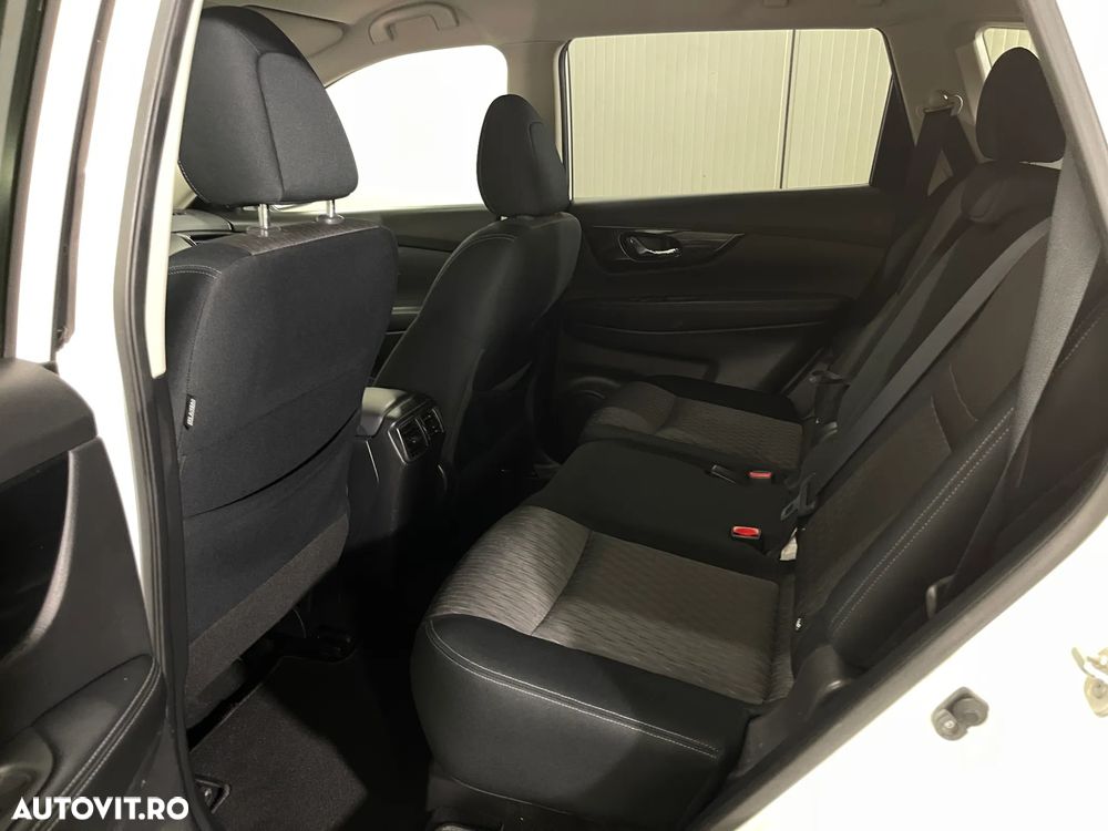 Nissan X-Trail 1.7 dCi ALL-MODE 4x4i Acenta - 12