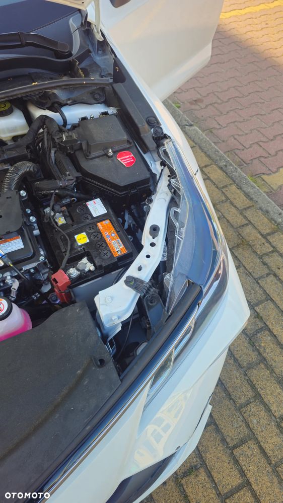 Toyota Corolla 1.8 Hybrid Comfort - 25