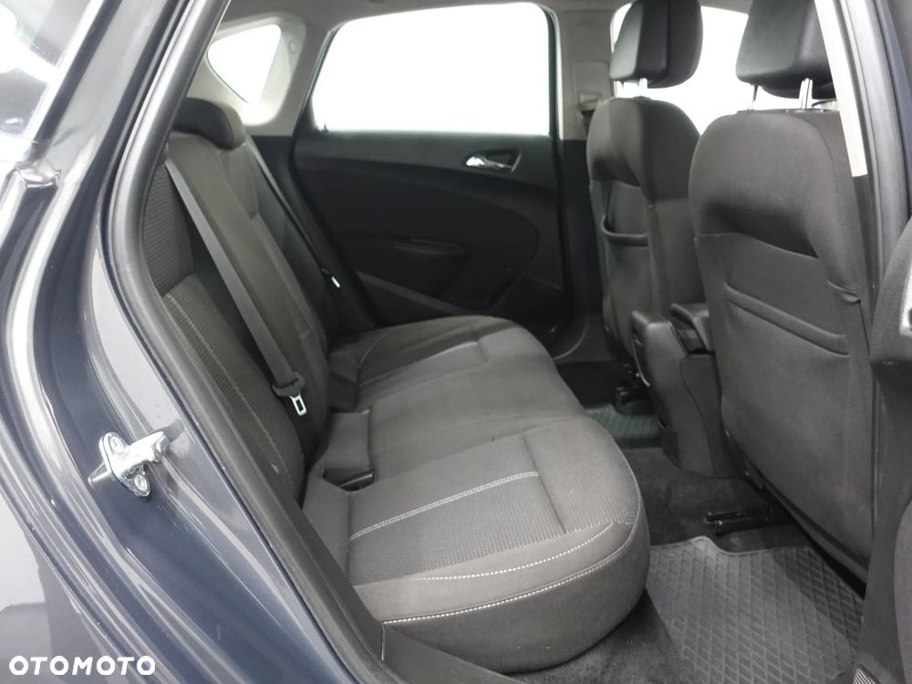 Opel Astra 2.0 CDTI Sport - 26