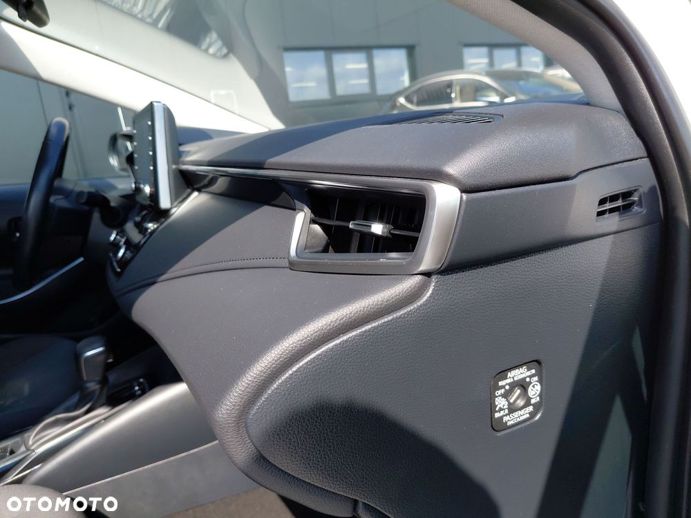 Toyota Corolla 1.8 Hybrid Comfort - 26