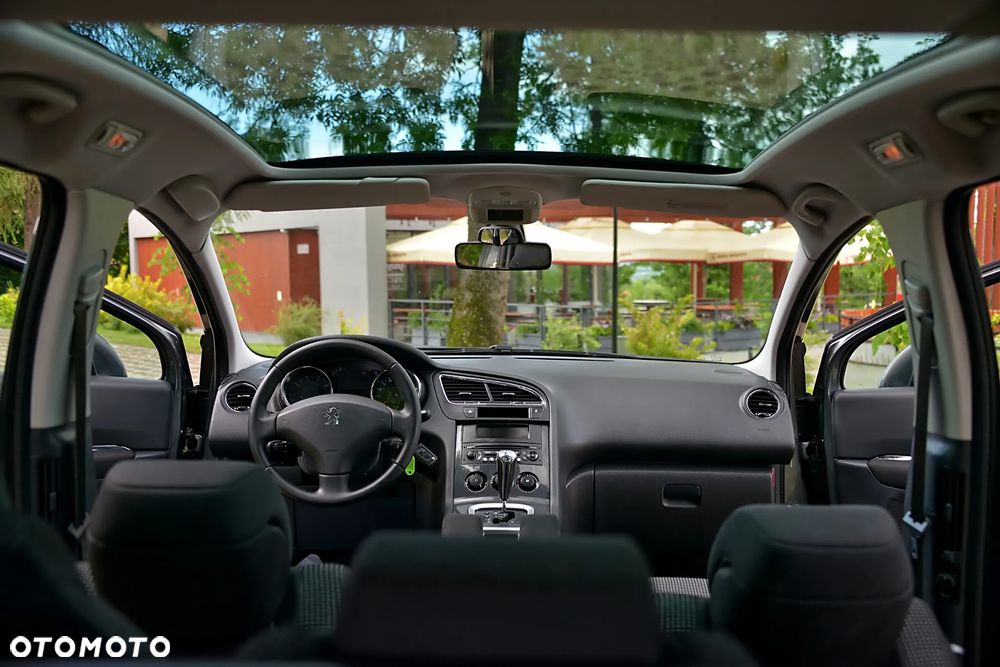 Peugeot 5008 - 32