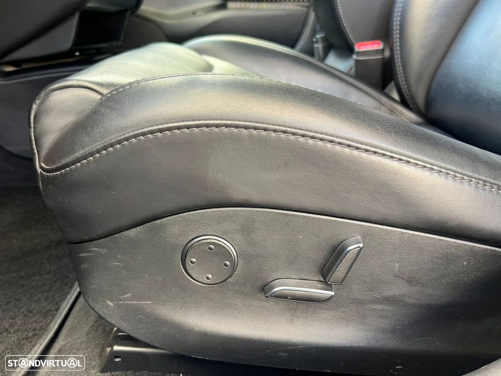 Tesla Model S Long Range AWD - 33