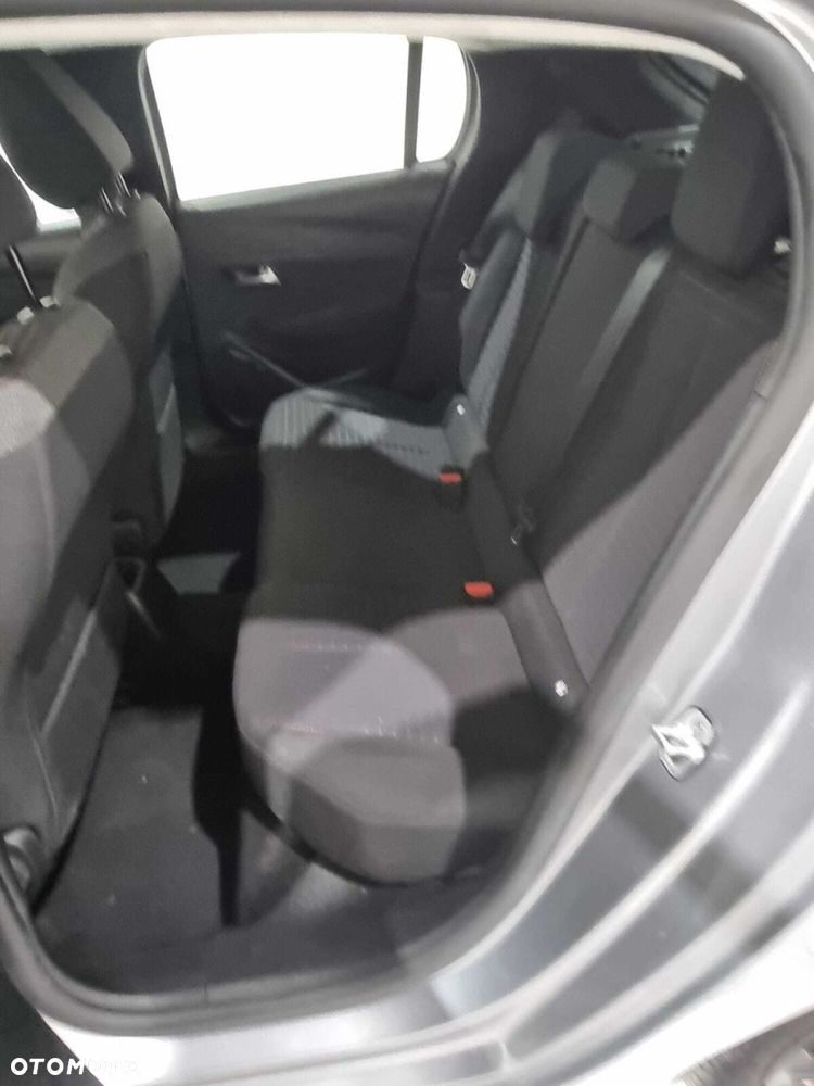Peugeot 208 - 28