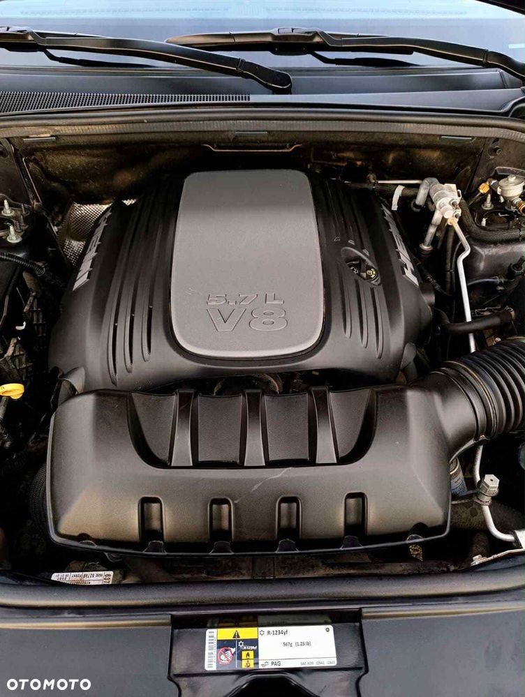 Jeep Grand Cherokee - 16