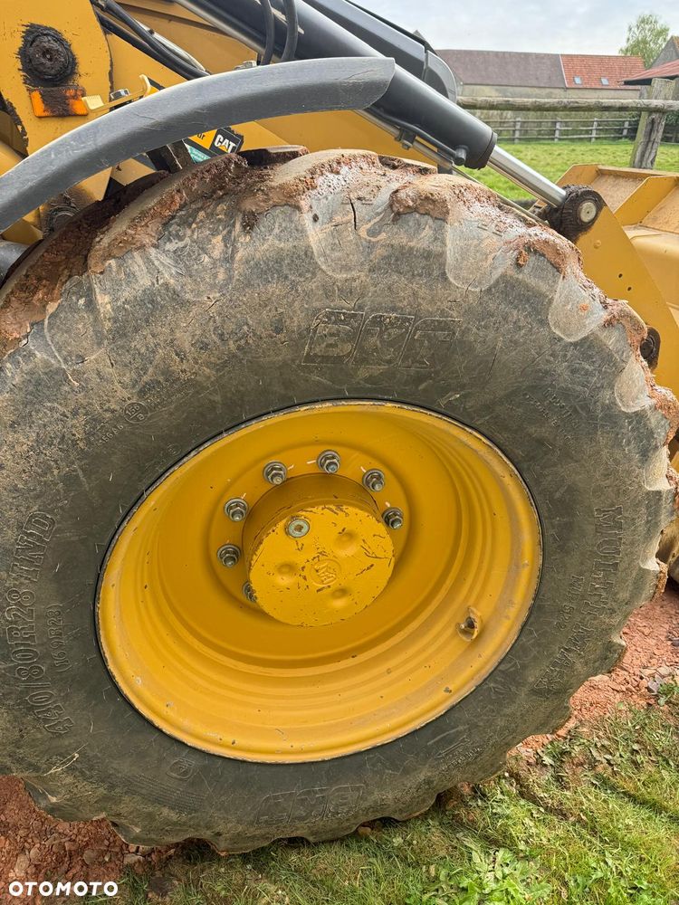 Caterpillar 444 - 8