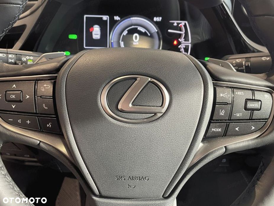 Lexus ES 300h Business Edition - 5