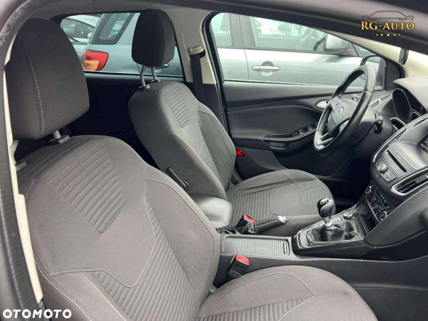 Ford Focus - 27