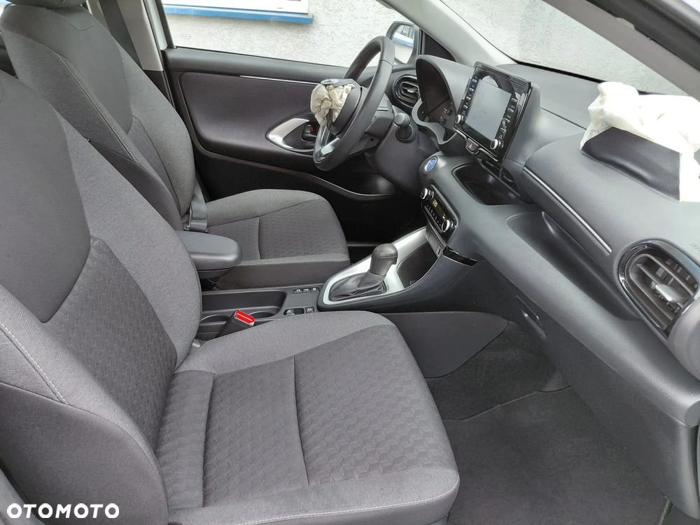 Toyota Yaris - 18