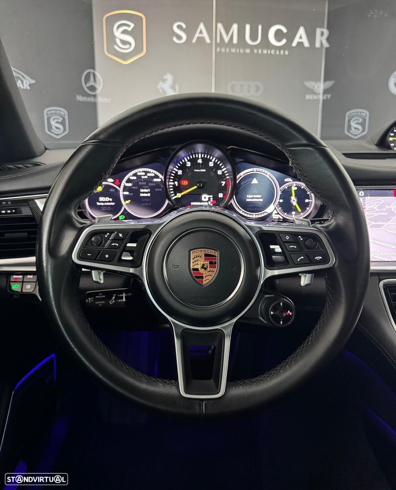 Porsche Panamera Sport Turismo 4 E-Hybrid Platinum Edition - 17
