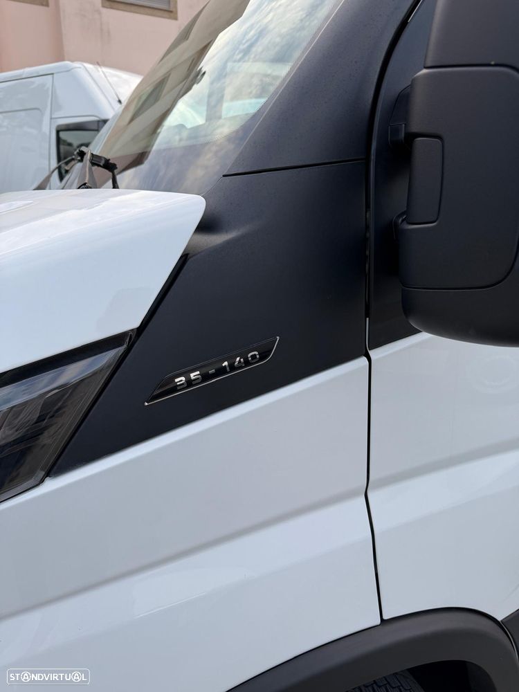 Iveco Daily 7Lugares Cabine Dupla - 16