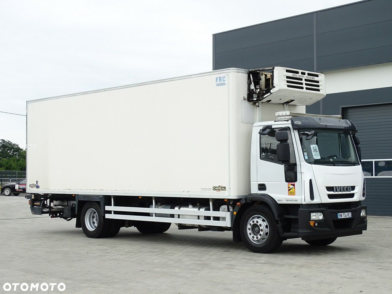 Iveco EuroCargo 190E28 Izoterma Chłodnia Chereau Sprowadzony - 3