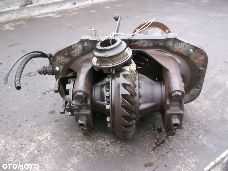 WKŁAD MOSTU DYFER MAN F2000 F90 6x4 8x4 6X6 - 5