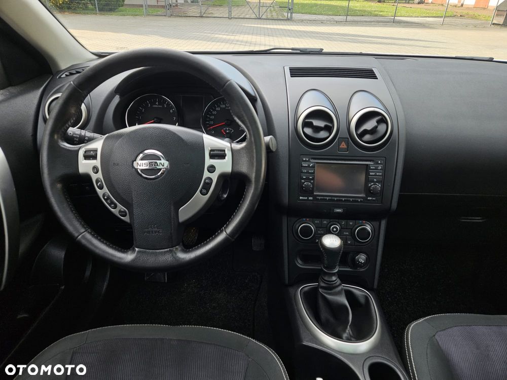 Nissan Qashqai+2 2.0 360 - 21