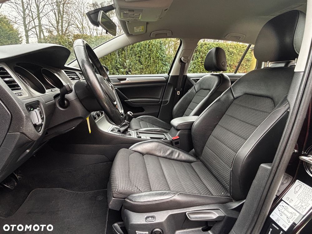 Volkswagen Golf 2.0 TDI SCR Highline - 22