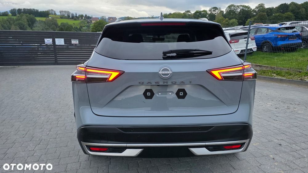 Nissan Qashqai 1.3 DIG-T mHEV 4x4 N-Connecta Xtronic - 5