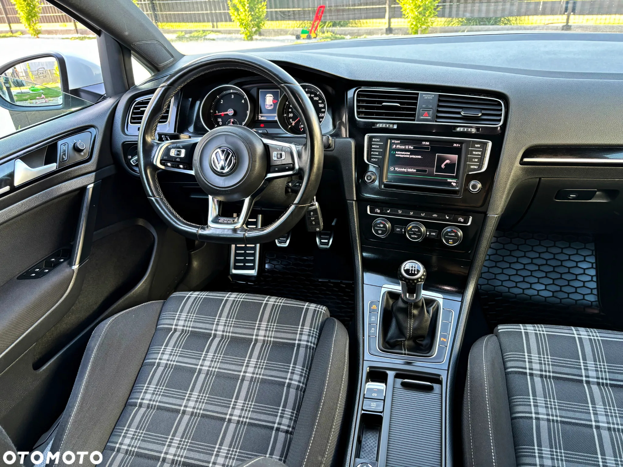 Volkswagen Golf VII 2.0 TDI BMT GTD - 2