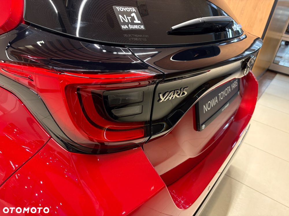 Toyota Yaris - 10