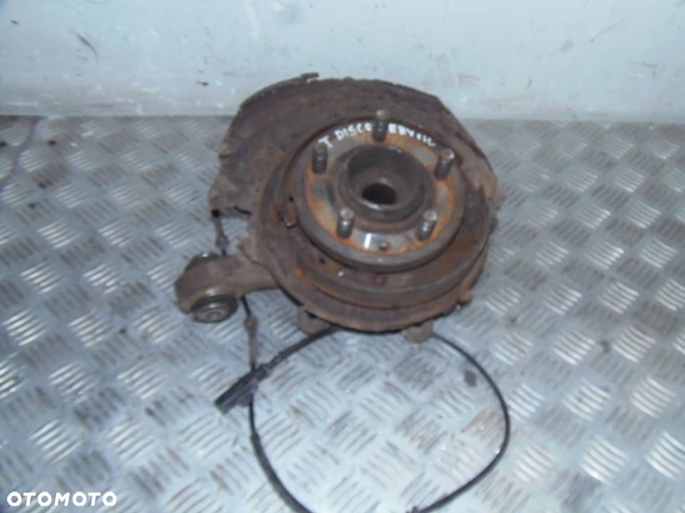 PIASTA PRAWY TYŁ DISCOVERY III 2.7 TD V6 - 1