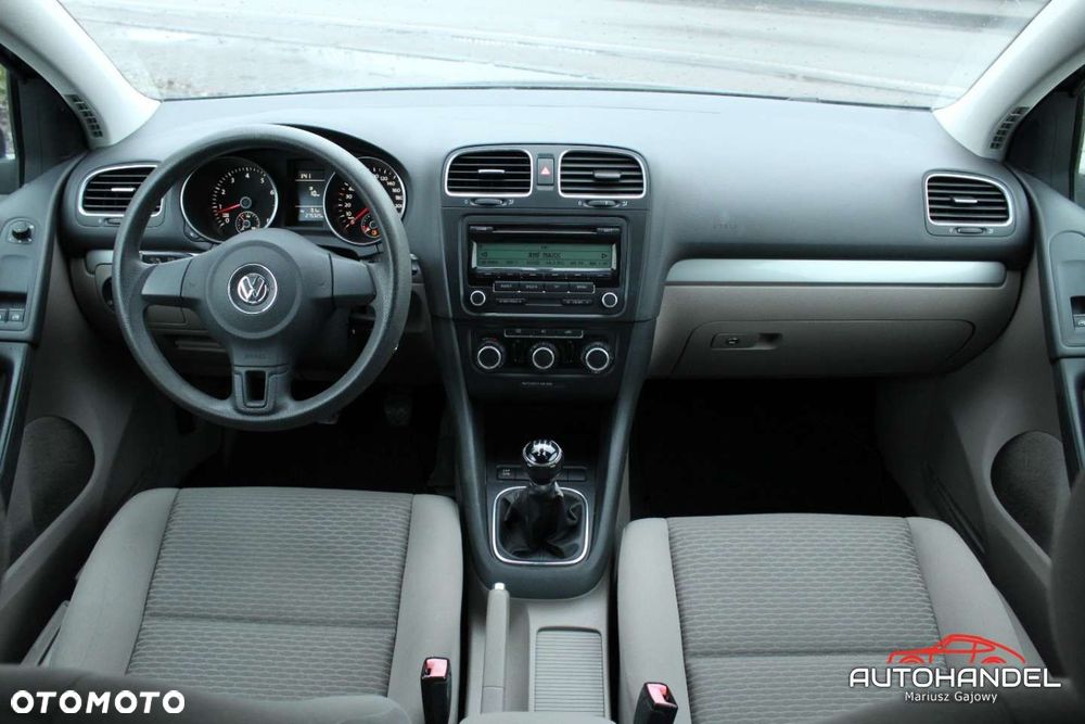 Volkswagen Golf - 8