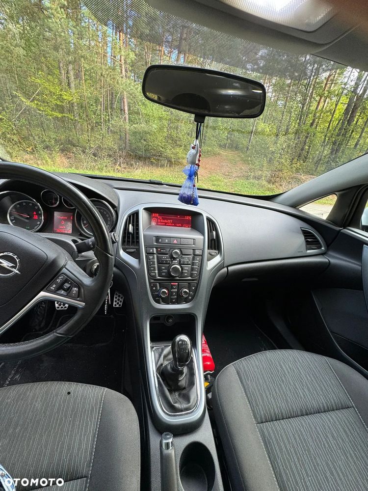 Opel Astra 1.4 T Enjoy - 11