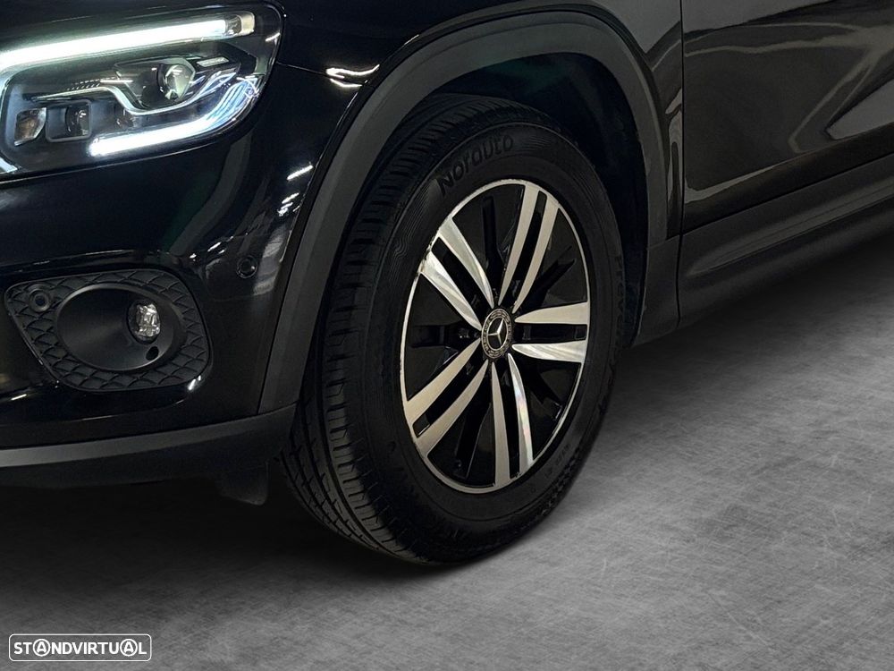 Mercedes-Benz GLB 200 d Progressive - 17