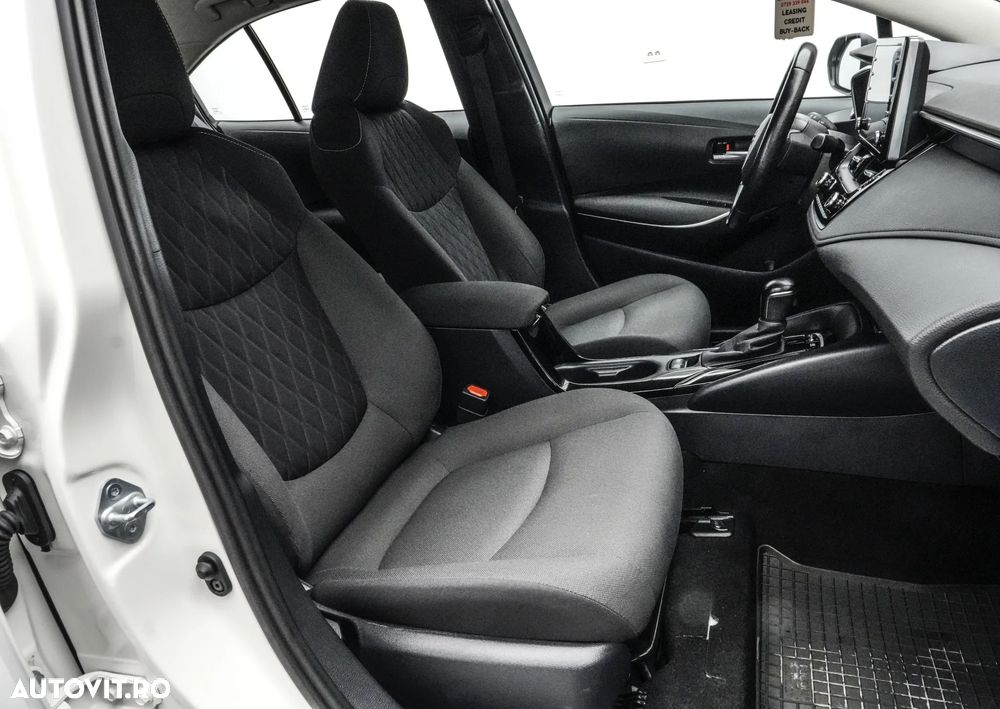 Toyota Corolla 1.8 HSD Dynamic - 13