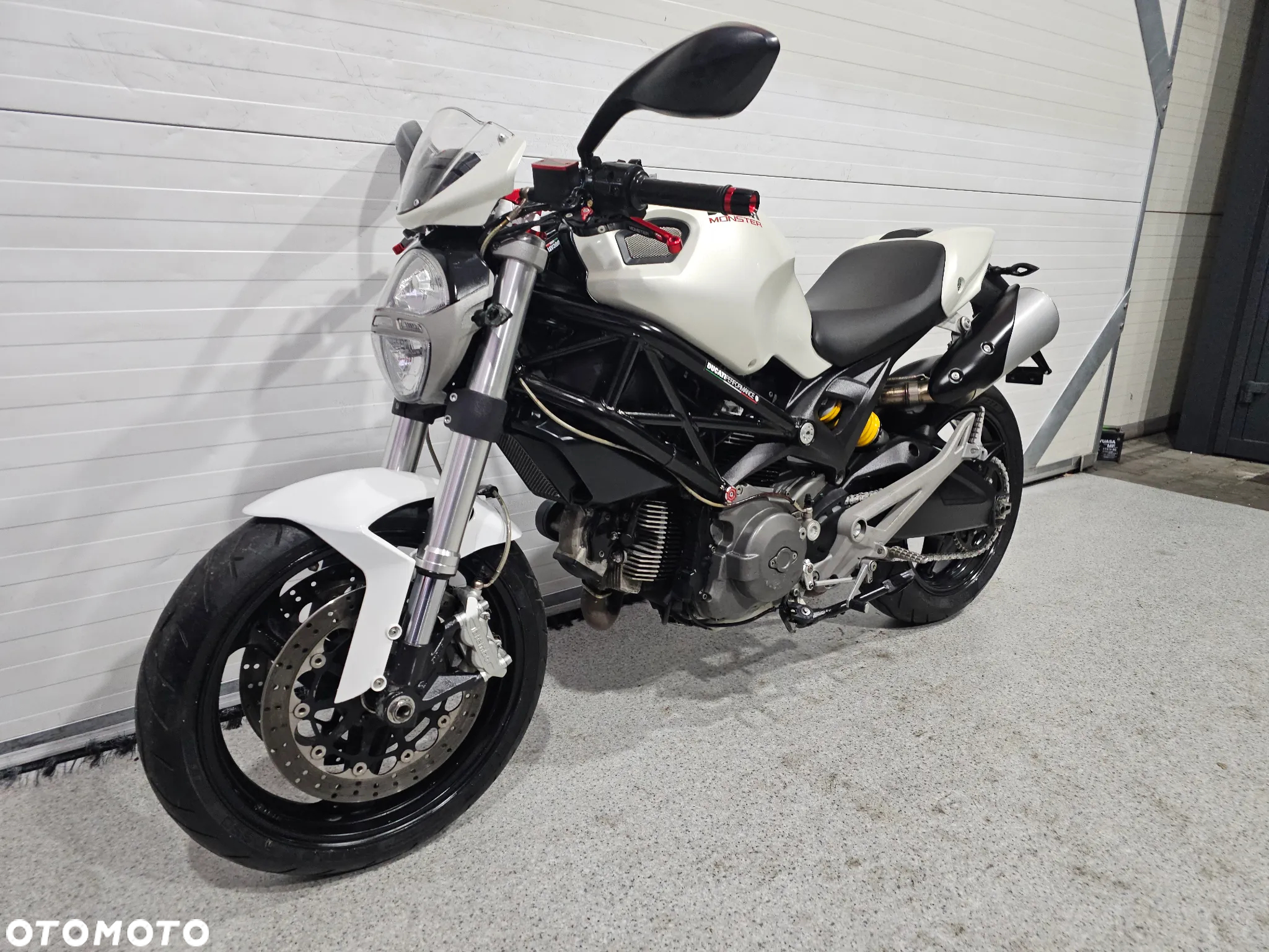 Ducati Monster - 3