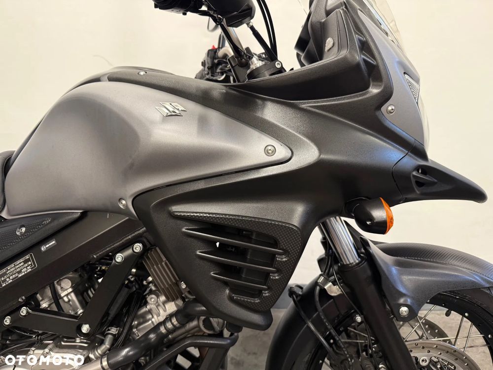 Suzuki V-STROM - 32