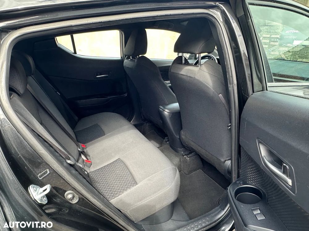 Toyota C-HR Hybrid Business-Edition - 26