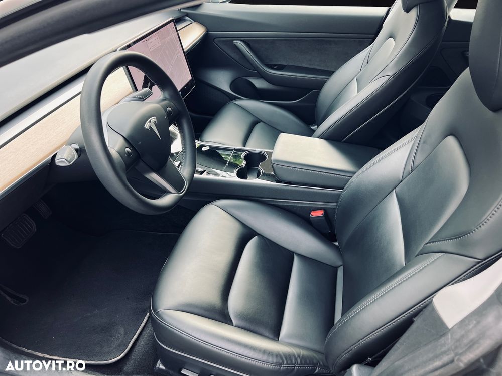 Tesla Model 3 Standard - 12