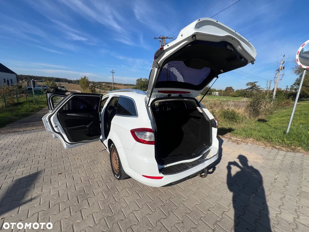 Ford Mondeo - 25
