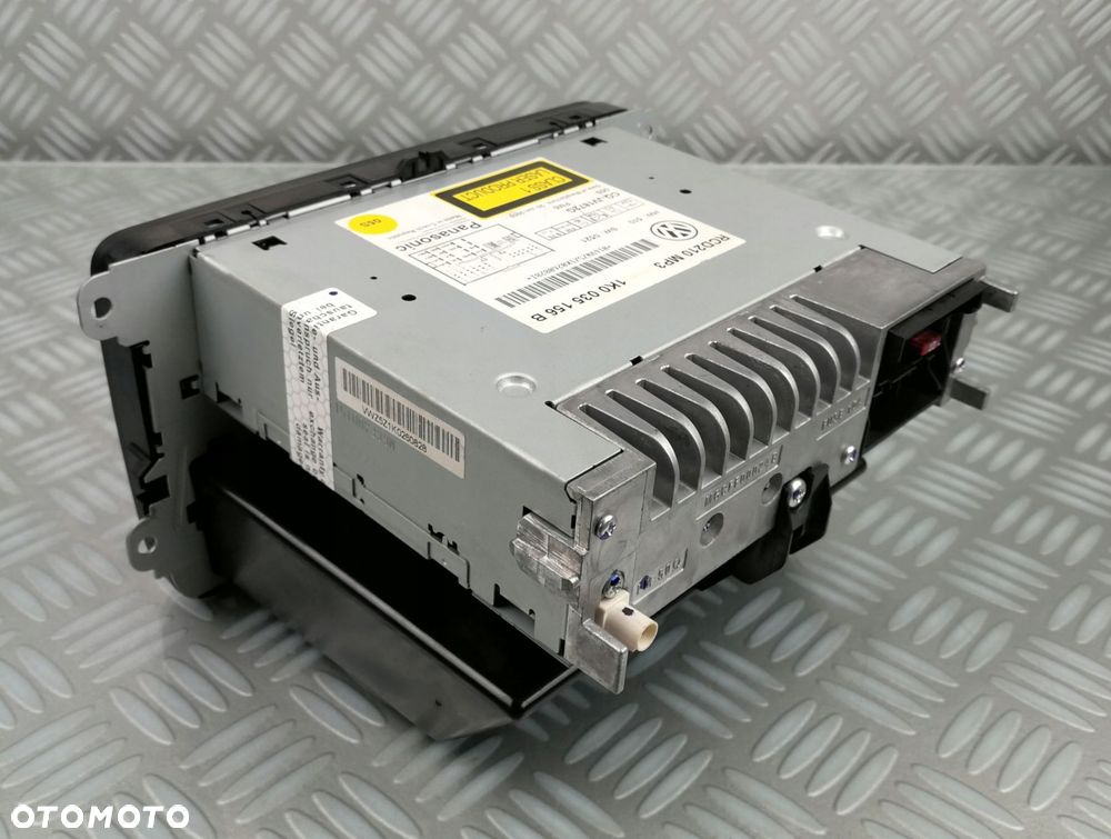 1K0035156B radio cd fm fabryczne PANASONIC VW GOLF VI 6 TOURAN CADDY II 2 - 4