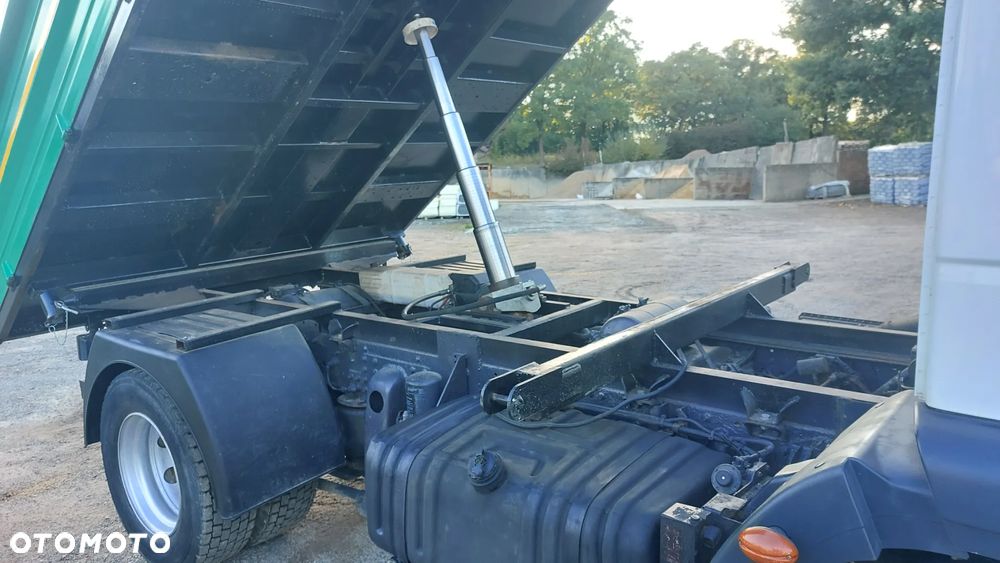 Iveco EURO CARGO 120E21 - 6