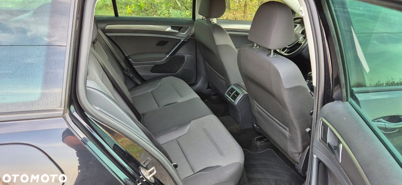 Volkswagen Golf - 12