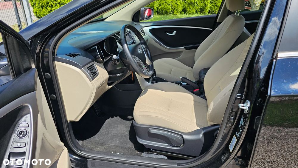 Hyundai i30 1.6 Automatik Trend - 8