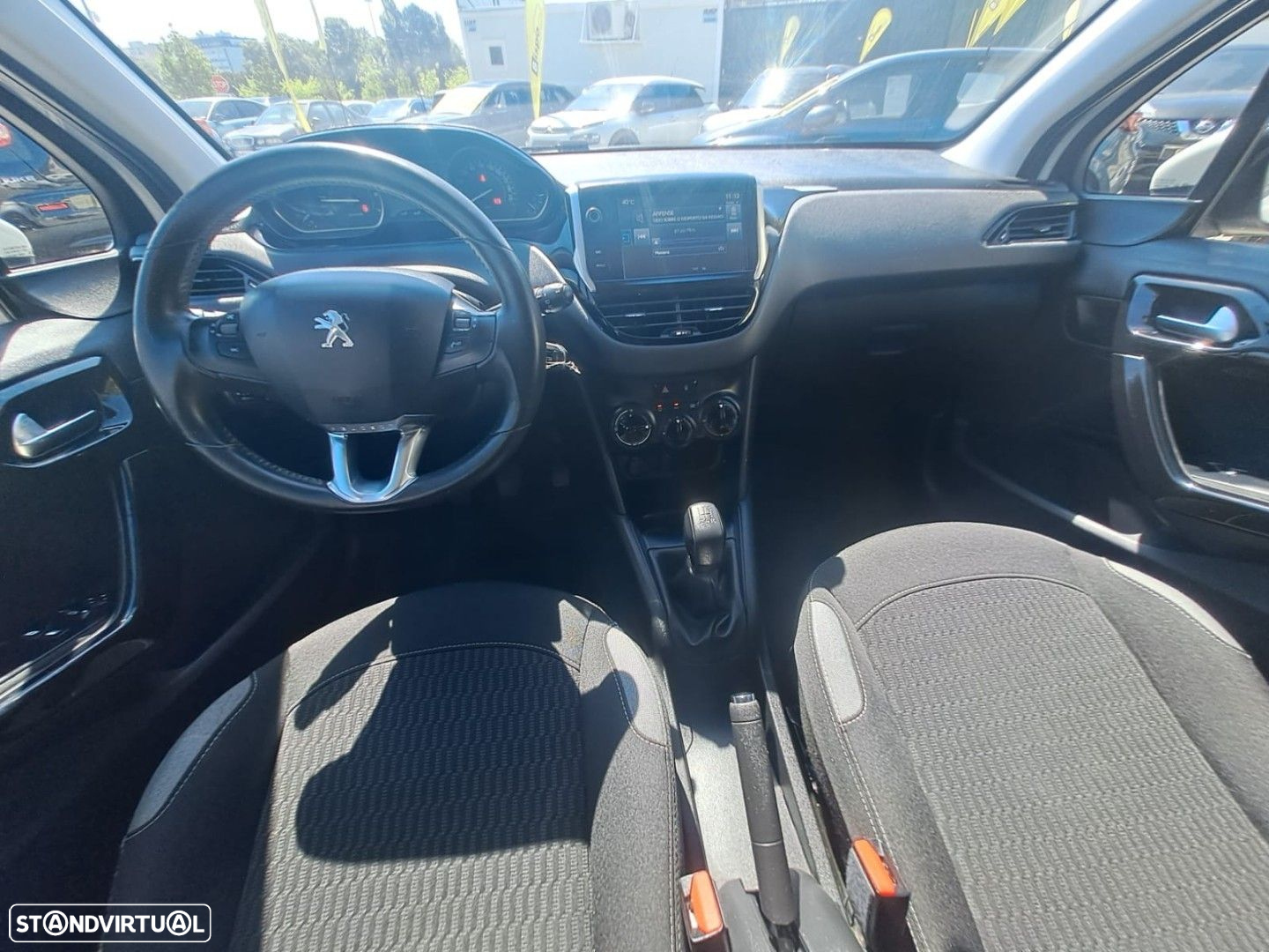 Peugeot 208 82 VTI Allure - 13