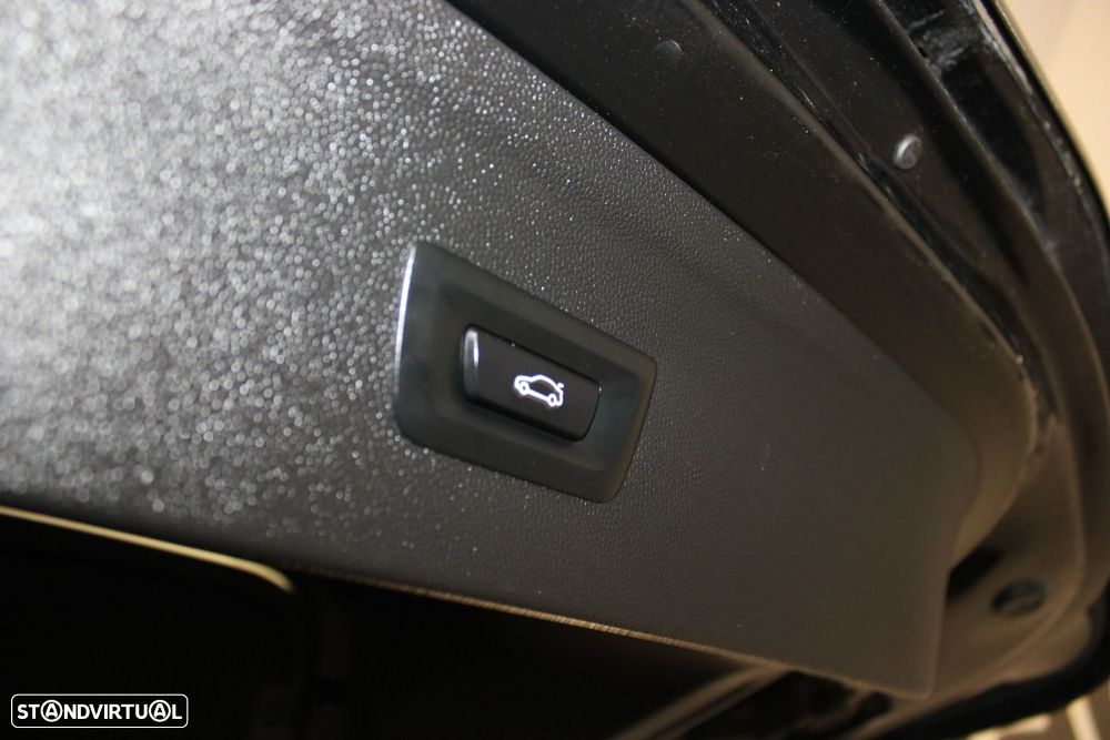 BMW iX xDrive 40 Pack Desportivo - 39