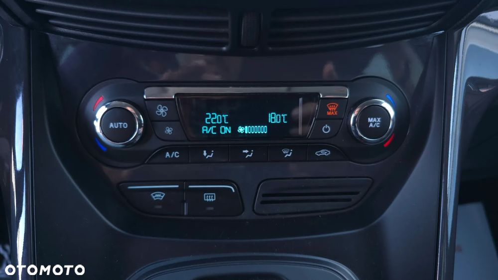 Ford Kuga - 30
