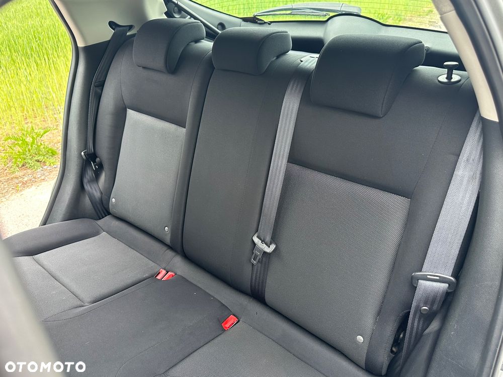 Nissan Juke 1.6 Visia - 30