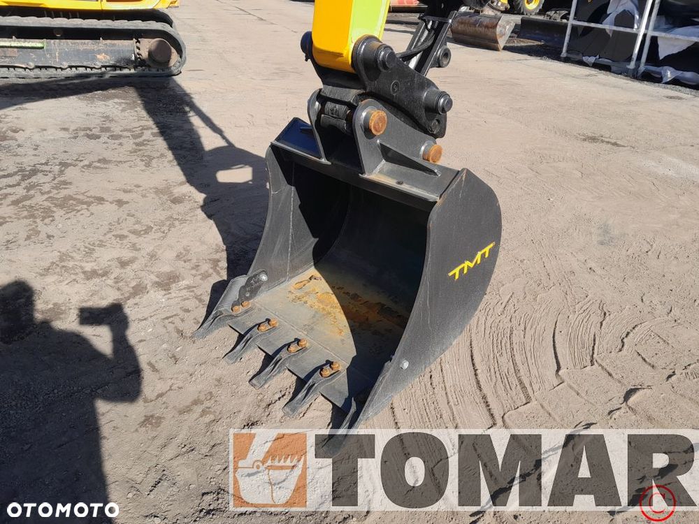 JCB 86C-2 - 18