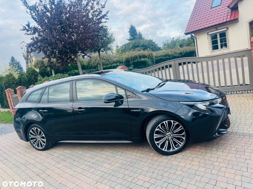 Toyota Corolla 2.0 Black&White - 23