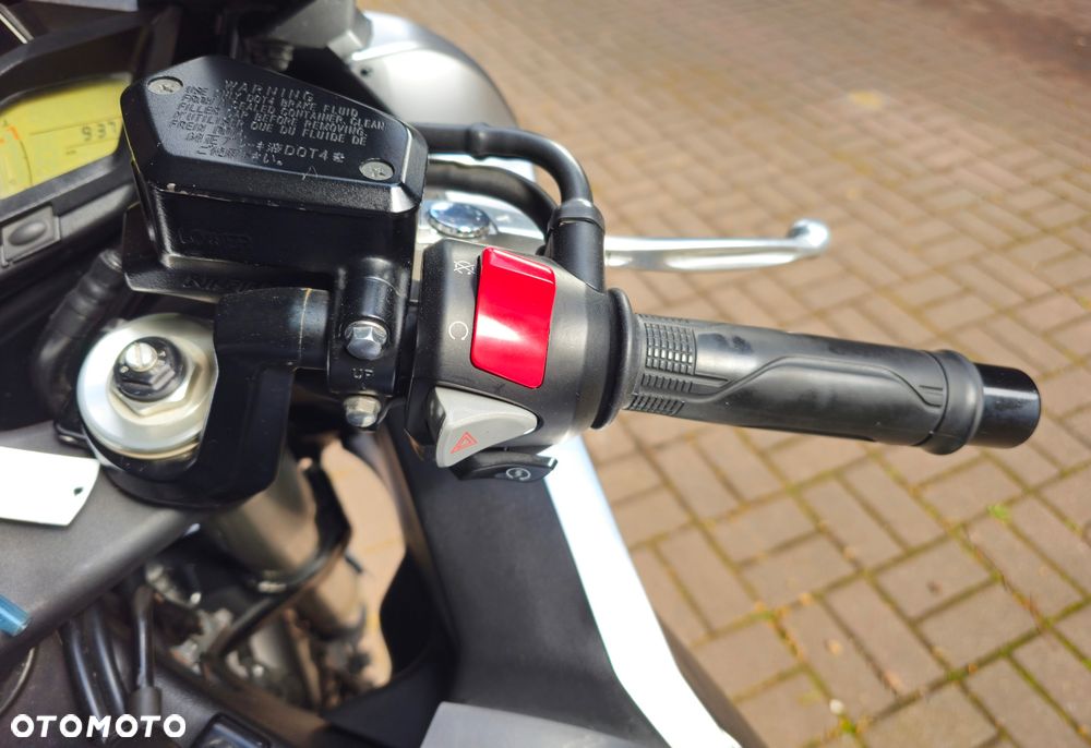 Honda VFR - 9