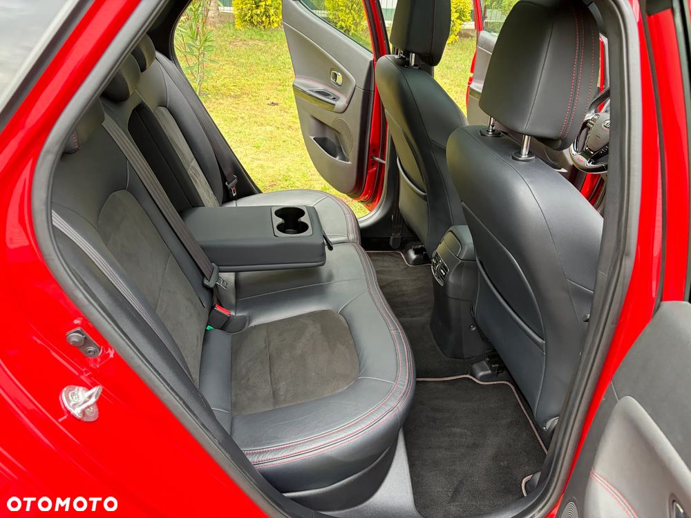 Kia Ceed 1.6 T-GDI GT-Challenge - 11