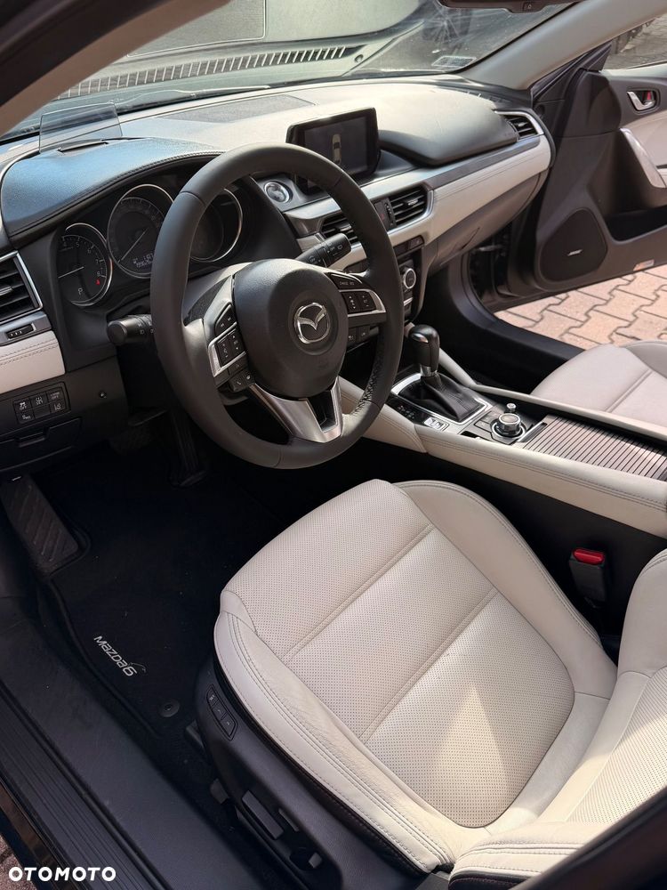 Mazda 6 - 10